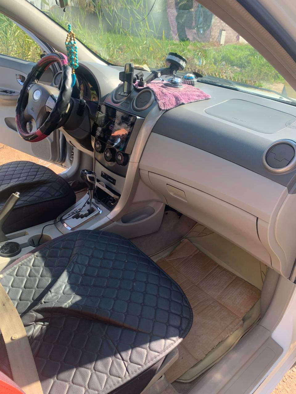 سلام عليكم 
بي واي دي مديل 13 سياره بلاديه كير ومحرك مكفولات سياره خير من الله العنوان بسمايه مجمع السكني النفطية الاستفسار ***********
