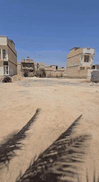 السلام عليكم قطعه ارض للبيع المساحه ١٠٠ م متر عنوان كربلاء حي العباس زراعي سنه 25 قرار محكمه صاحب الارض اي استفسار عن الرقم ***********
