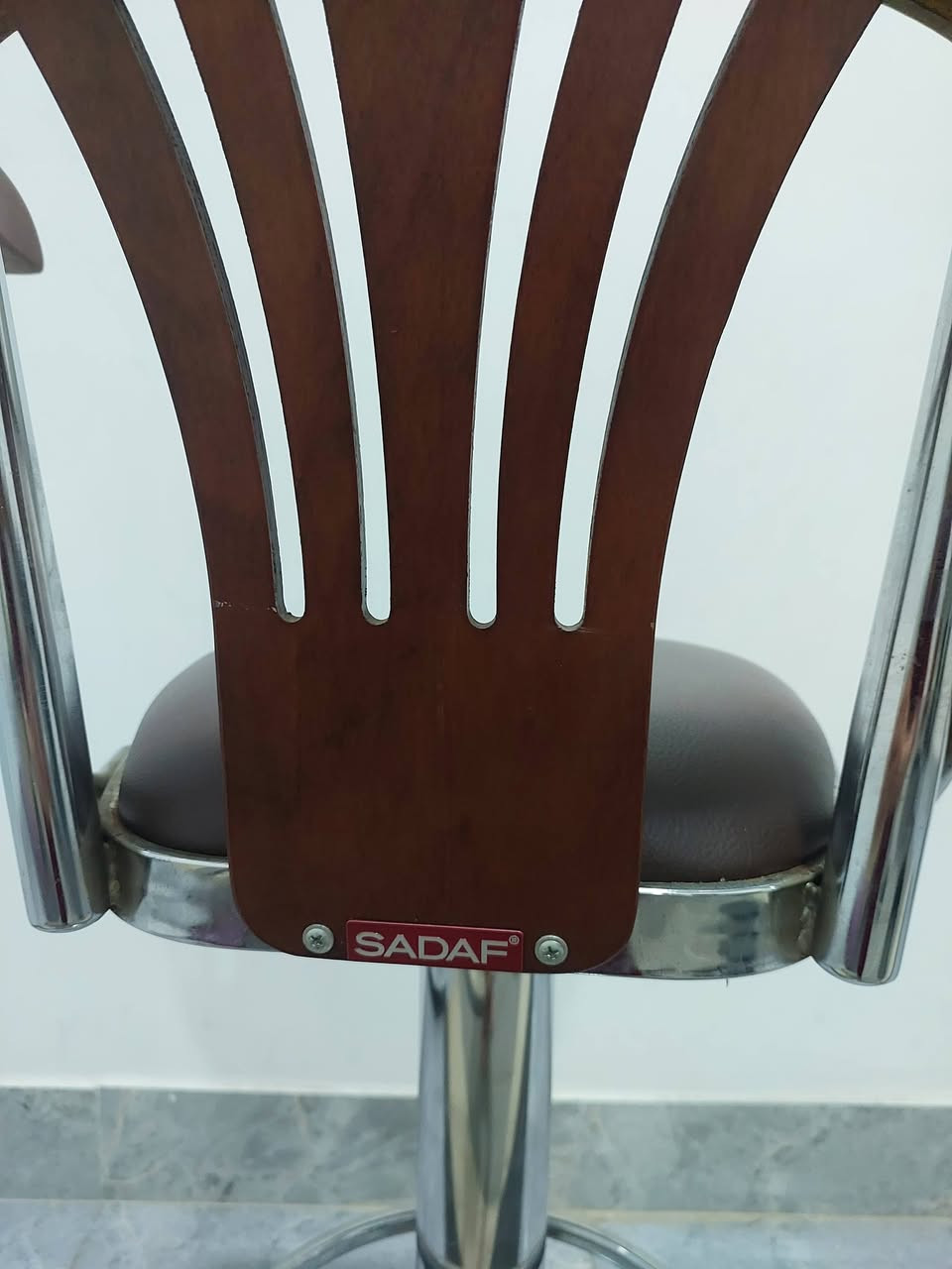 ماركة صدف فوول نظافة دوار ماينزل ويصعد الارتفاع من الخلف 110سم  ومن الامام 80سم
واتس اب ***********
