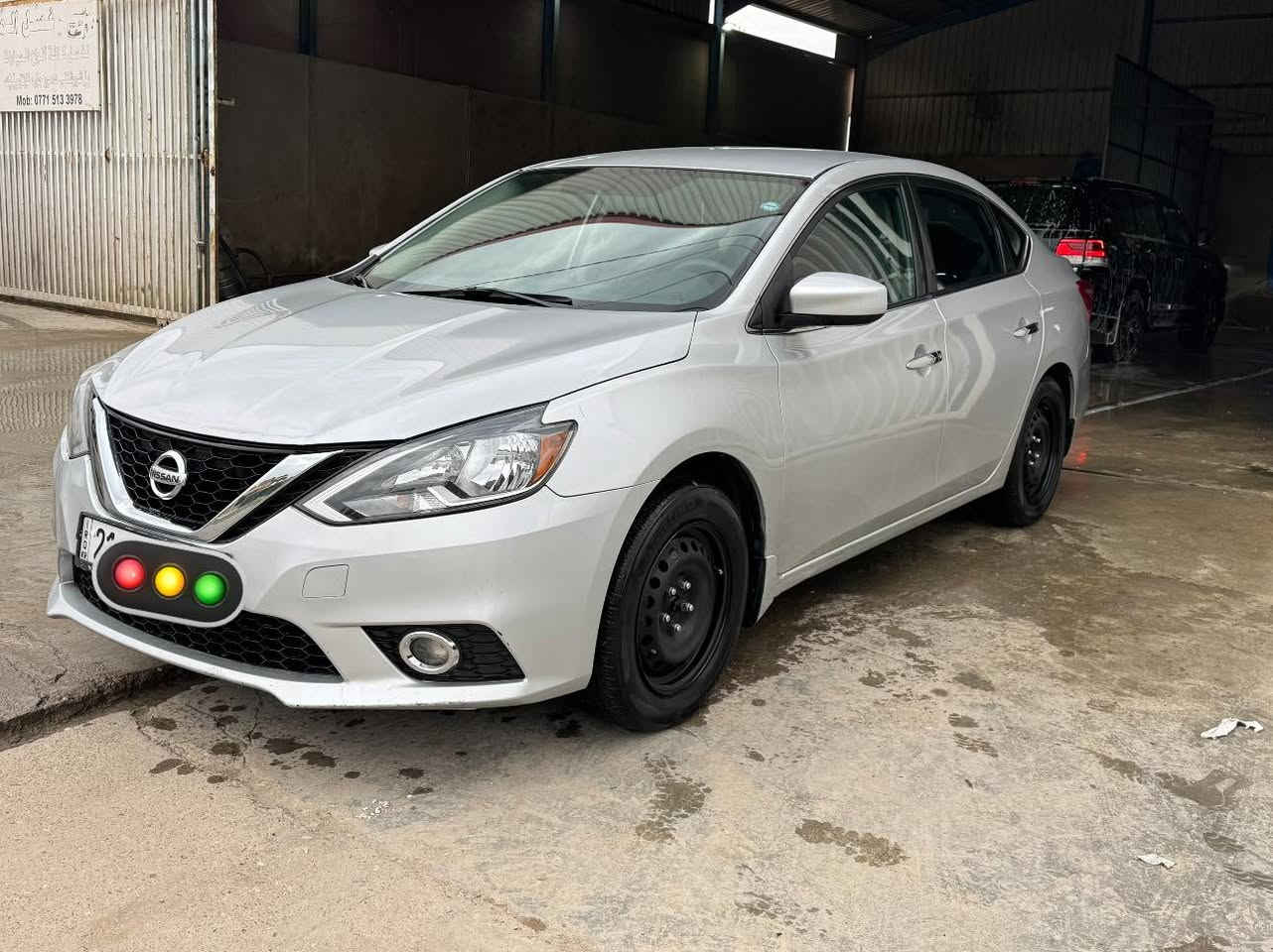 سلام عليكم نيسان سينترا للبيع وارد امريكي ماشي٩١ميل موديل٢٠١٧سياره كلين مابي اي قطعه بارد ولا صبخ ولا قطعه متخير فقط يم صندوك شخط محددها بل صوره و بونيت هم شخط هم محددها بل صوره تاخم صدر قبل اسبوع خيرتها كلها و تايارات جديد رقم جديد كوبون بانزين موجود سنويه جديد لحد٢٠٣٠ و هزه جديد مكان سياره كركوك  سعرها ١١٨و مجال قليل سياره بدون اي نقص


**إذا كنت صاحب هذا الإعلان وتريد حذفه لأي سبب، رجاءا أرسل رسالة إلى الدعم الفني**