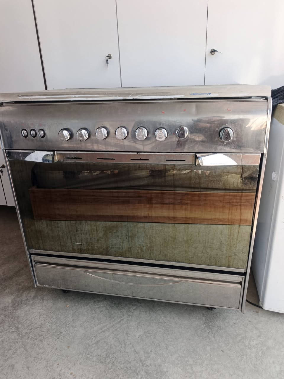 اثاث منزالي لبيع  العنوان كركوك حي النصر قرب مستشفى الولاده ول اطفال***********
***********
