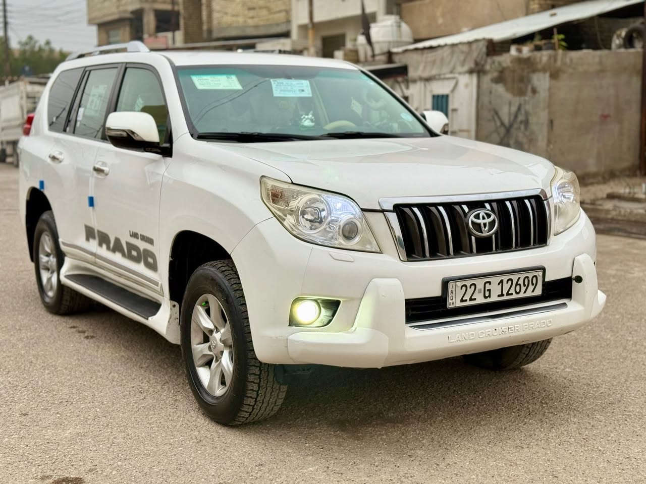 برادو 2010 بلاديه سياره خليجي
مكفول كفالة عامة لا ضربه ولا صبغ  
مواصفات نص فول 
كامره خلفيه حساسات داخل بيجي بكلايت كرستال نضام ايكو اقتصاد بانزين فور ويل ثلاجه داخليه مري شفط 
مكينه2700 7راكب 3قطع تبريد شاشه كبيره  
رقم #اربيل دولي وسنويه وهزه وفحص جدد تحويل ثانيوم وبسمي 
سياره جديده بمعنه الكلمه 
سياره مال بيت أي نقص مابيها 
مكينه و كير خير من الله صدر أمامي وخلفي جديد تخم تاير جديد صار سبوعين من شدينها تبريد ثلج كهربائيات كلها شغاله أي نقص مابيها 
عنوان بغداد الرصافه 
#سعر 197 وبيها مجال بسيط 
#للستفسار ***********
