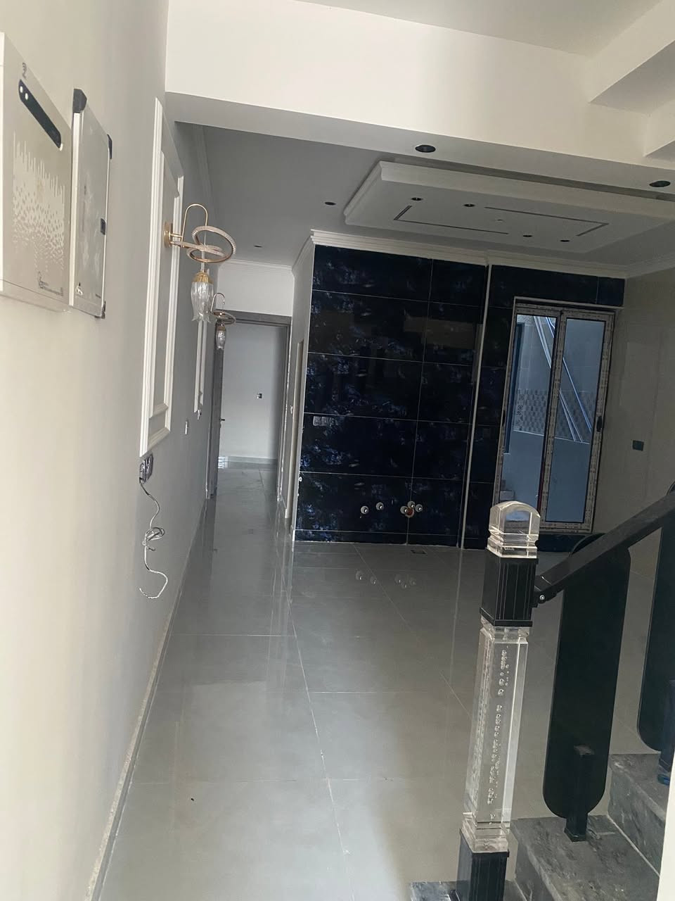 بيت زيرو 100 متر حي جهاد الامانه خلف شارع العام يحتوي على 3 غرف وصاله وحولي وخدمات السعر 250 بي مجال استفسار ***********
