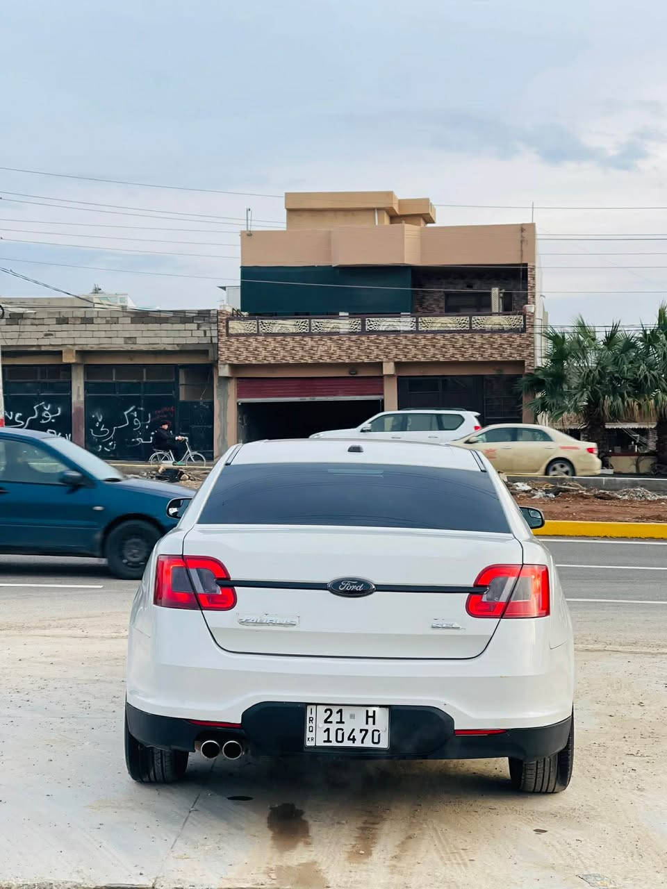 فۆرد ته‌وره‌س ٢٠١٢
سه‌نه‌وی و ژینگه‌ی نوێیه‌
شه‌ریكه‌ی نیڤا
كۆدی ده‌رگا 
گێر تۆماتیك و عادی 
گێر و مه‌كینه‌ به‌شه‌رت
بۆیاغی حیزام نیه‌ به‌حیزام ده‌ی فرۆشم
پێش و پشتی كه‌پسه‌ 
سه‌یاره‌كه‌ زۆر خاوێن و بێ مه‌سره‌فه‌
به‌ناوكردن و غرامه‌ به‌شه‌رت
سعری ٨٧ و مه‌جال
***********
*********** بشدار, السليمانية
