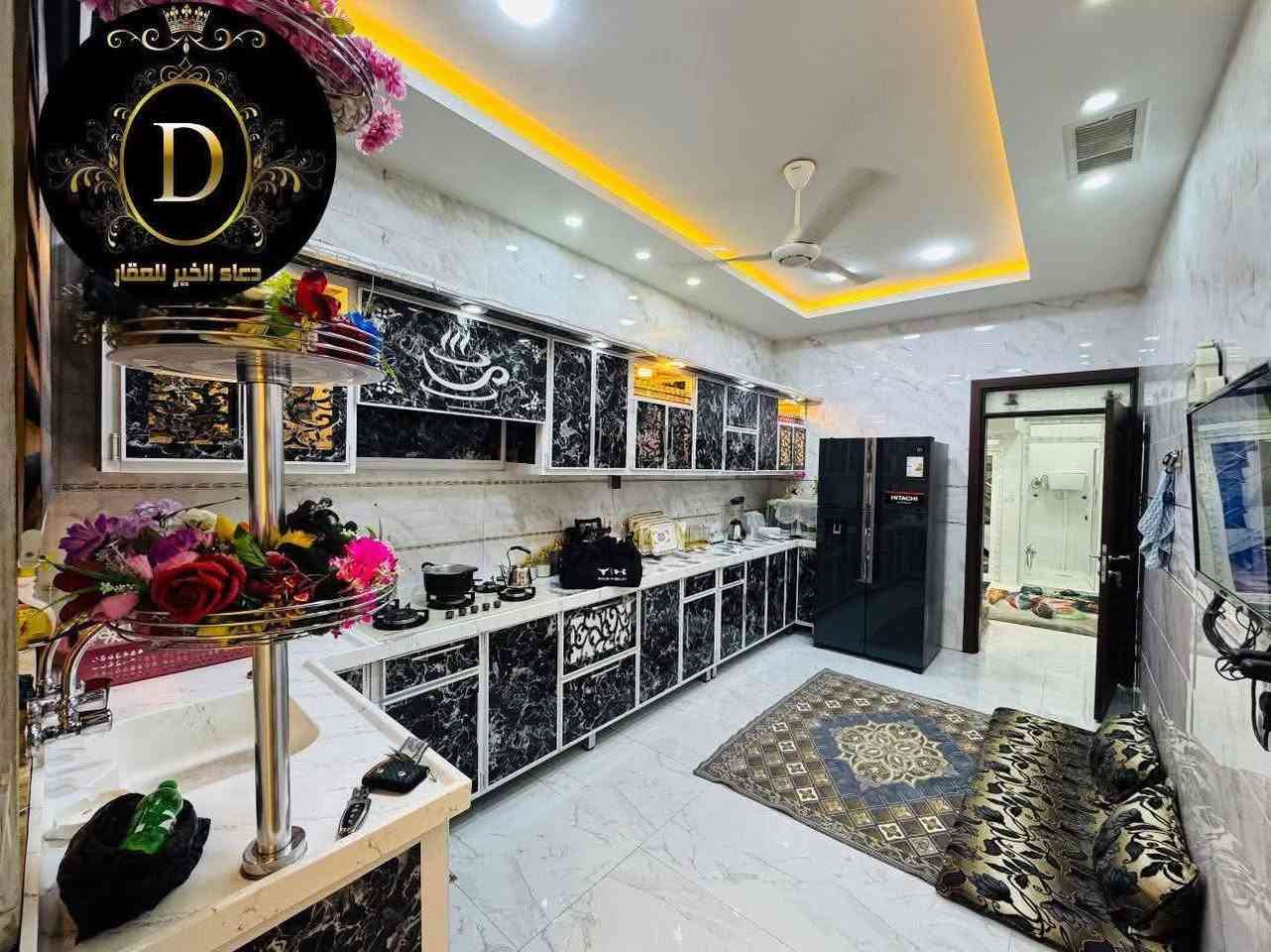 � دار للبيع – فرصة لا تعوّض! 🏡
📍 الموقع: الموصل – [ حي العربي - خلف جامع عباد الرشيد ]

📐 المساحة: [ 125.متر ]
🛏️ عدد الغرف: [ 4 غرف نوم ]
🛁 عدد الحمامات: [ 2 حمام ]
🍽️ مطبخ + صالة + كراج + سطح 
🏞️ حديقة 80.متر

✨ المميزات:
✅ موقع حيوي وقريب من الخدمات والمدارس
✅ بناء مرتب وتشطيب راقي
✅ مدخل مستقل
✅ سند ملك صرف طابو الزهور

💸 السعر: [يُذكر عند التواصل / أو الأتصال ]

📞 للاستفسار والمعاينة اتصلوا بنا على الأرقام التالية:
***********
***********
*********** 

📍 أو زورونا في مكتب دعاء الخير للعقارات
📍 الموصل – شارع العام، قبل تقاطع العريان

📌 لا تفوّت الفرصة وسارع بالحجز، العرض محدود!

#عقارات_الموصل #دار_للبيع #الموصل #بيت_للبيع #مكتب_دعاء_الخير #فرصة_عقارية
