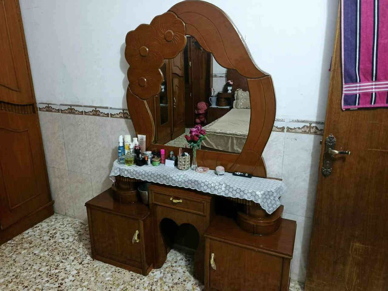 للبيع السعر ٦٥٠ مكاني حي البتول لولداية رقم الهاتف ***********
