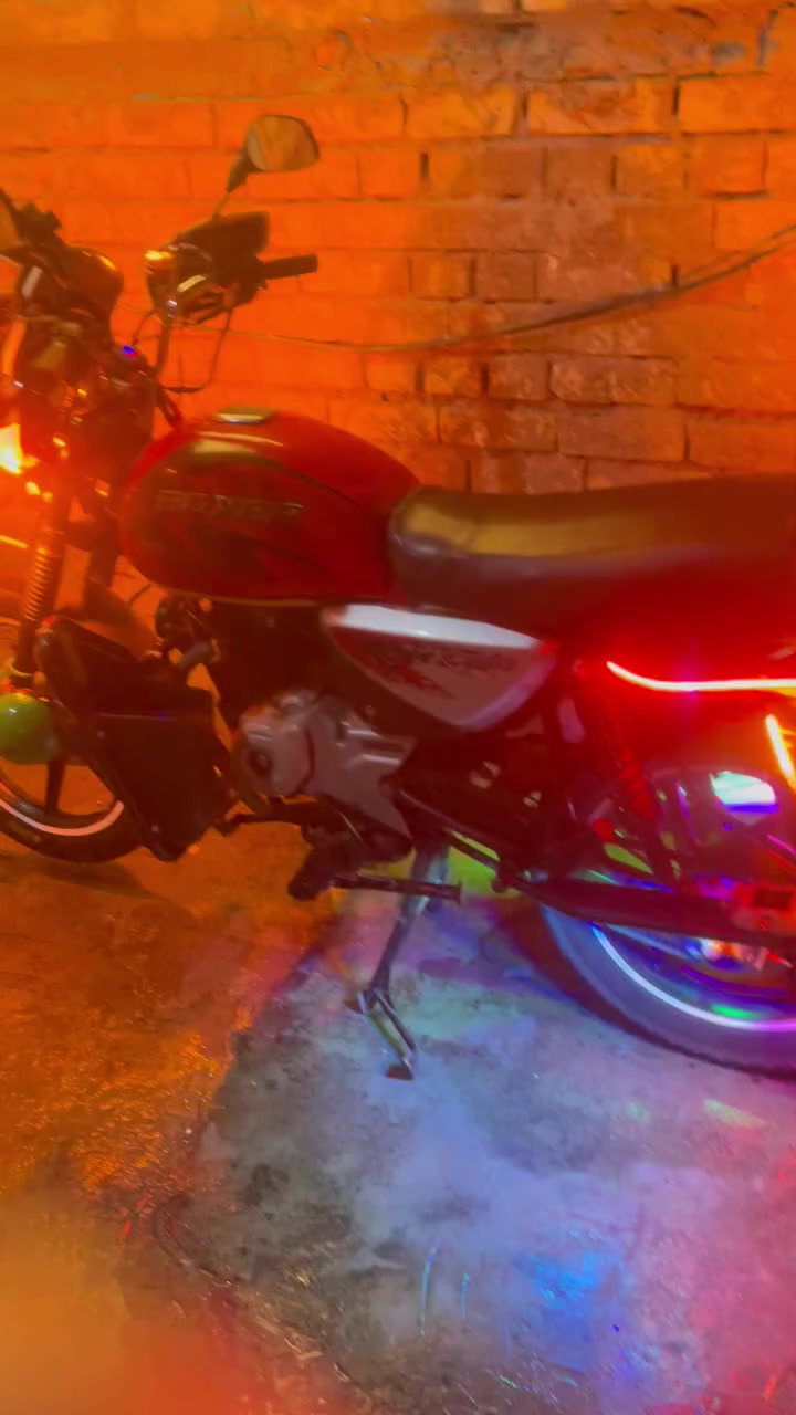 بوكسر ٢٣ نضافه واحد عله واحد ما نقصه اي شي تجي شغل وتطلع بوجهك لشغل  دراجه مجفته مره وحده شركه بس كام شفت وزنجيل دراجه مجمبزه وكامله عله اخر حبايه مثل ما موضح بل صور نضافه ماشيه ٣٦ مرقم بغداد تحويل ثاني يوم السعر 2450 وبيه مجال مكاني بغداد كرخ  ***********
