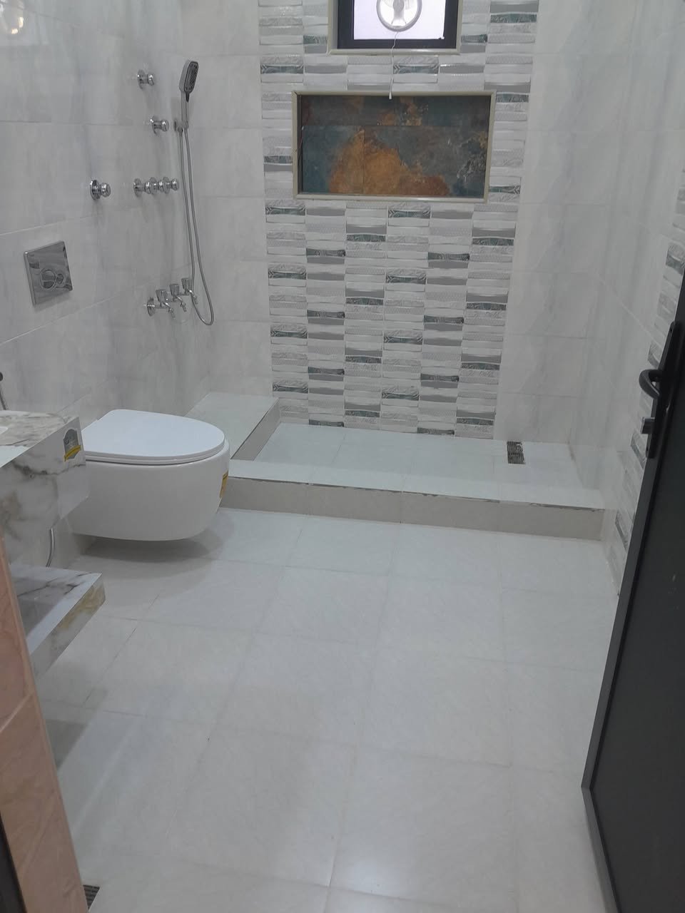 خلصت بناء؟ خلك مرتاح، ودع التنظيف علينا!
شركة ديلوكس لخدمات تنظيف ما بعد البناء
نجهز لك موقعك للنقل أو التسليم بأعلى جودة

إزالة الأتربة ومخلفات البناء

تنظيف الزجاج والأرضيات

تلميع الأسطح والواجهات

بإشراف مباشر من الأستاذ عبدالله
خبرة – دقة – التزام

اتصل الآن وخلك من الفوضى!***********)

#ديلوكس #تنظيف_ما_بعد_البناء #جودة_بإشراف #خدمات_نظافة #تشطيب_ونظافة
