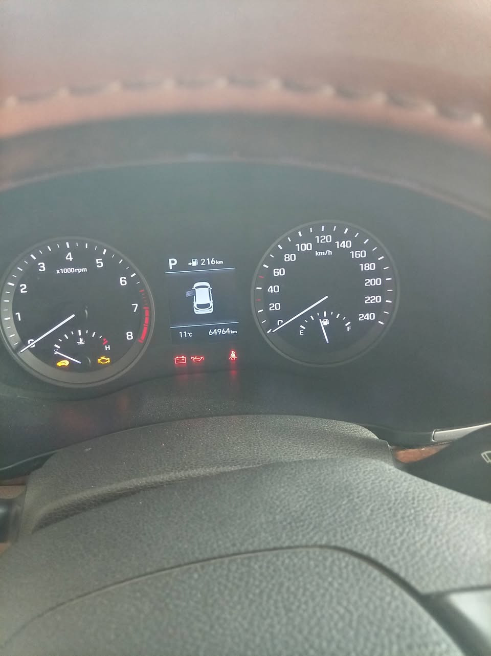 السلام عليكم للبيع توسان موديل 2020السياره جديده ماشيه 64حقيقي باسمي عل الشركه 
السعر اتصل عل الرقم ***********
