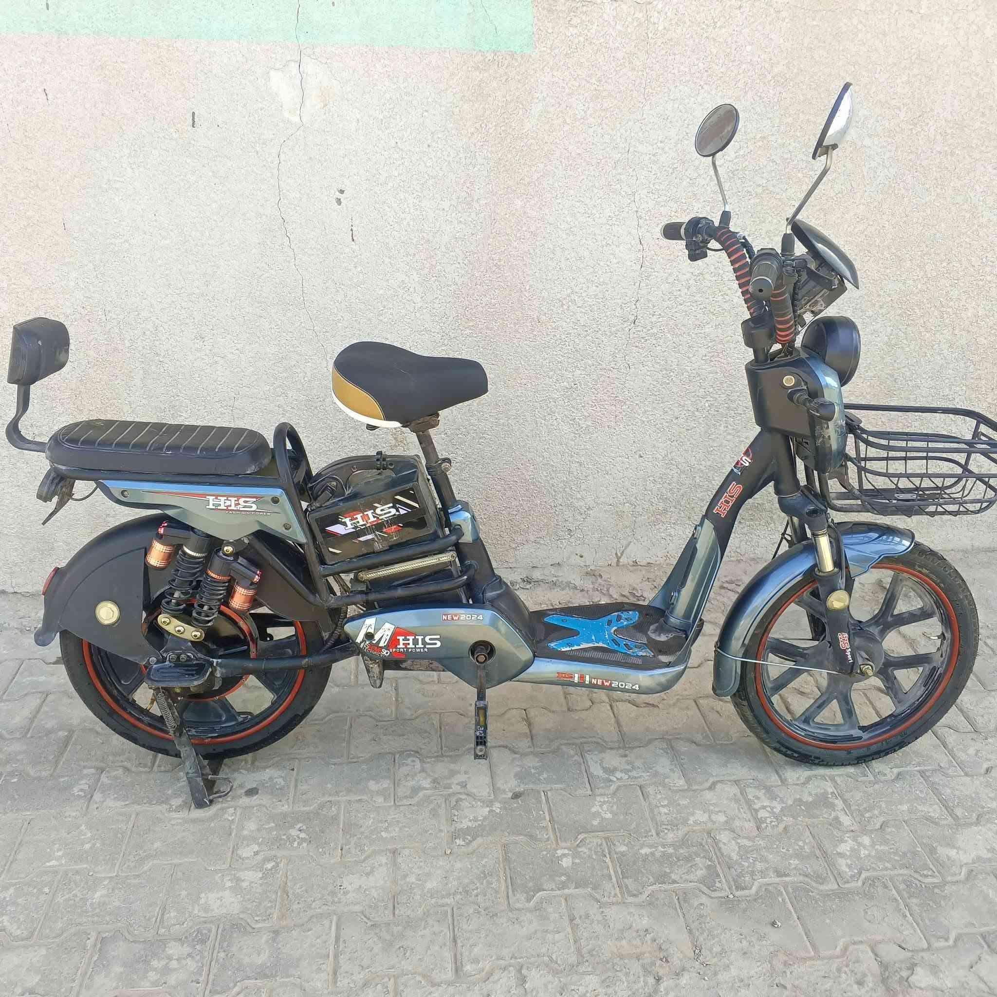 للبيع دراجه شحن موديل 25 فؤل أخت جديده سعر 250  كربلاء حجم 20 بلوتوث وبصمه وسويج جاهزة خاص مفتوح 
***********
