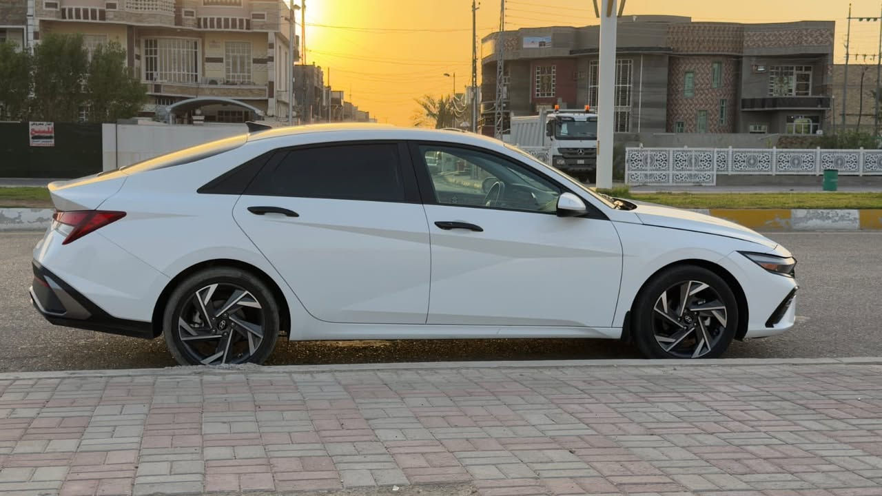 السلام عليكم
هونداي النترا 2024
وارد كندي
دخول جديد   للبيع فقط   
صور الحادث مرفقه بالمنشور. تبديل بنيد نفس اللون بلادي +شبر صبغ بالجاملغ 

سعة المحرك:- 2000دوش
الموديل 2024
🔸عداد المشي18mi 
🔸 فتحه سقف 
🔸شاشة دجيتل متصلة بلكامل
🔸بصمة تشغيل 
🔸بصمة أبواب
🔸بصمة صندوق 
🔸تشغيل عن بعد
🔸رادار امامي رادار خلفي وجانبي
🔸مانع تصادم بريك ذكي 
🔸مدخلين شحن واوكس
🔸تبريد بيانو منفصل
🔸دشبول لد بلادي الوان
🔸كاميرا خلفية دوارة
🔸كراسي تدفئة 
🔸مانع تصادم 💥 
🔸حساسات اطارات 
🔸مثبت سرعه Cross
🔸اضوية اماميه LED زنون 
🔸نضام ترحيب عند الاقتراب 
🔸مانع انزلاق 
🔸تدفئة بالكشنات
🔸تدفئة ستيرن 
🔸دخول ذكي 
🔸نظام قيادة ذاتية 
🔸انارة اضوية اوتوماتيك
🔸نظام GPS + خرائط 
🔸3 أنظمة قيادة (eco,Nor, sport) 
🔸شاشة اعطال الكترونية 
🔸زر عرض الكاميرا
🔸شحن واير ليس 
🔸تحكم ستيرن 
مكان السياره. . حي الخضراء 
‏  السعر اتصل ع رقم ***********
‏
