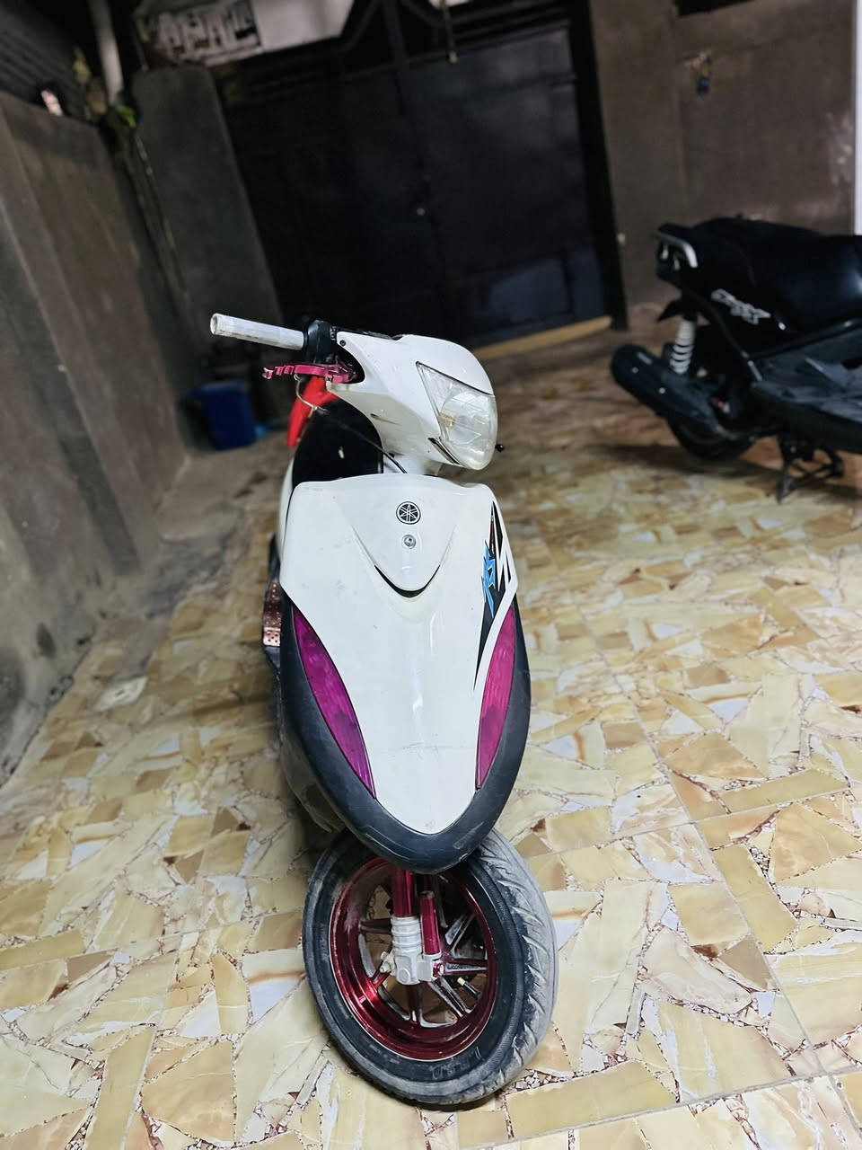 ماكس عدله ل بيع ٥٥ كايمه أبيع طافيه 
سعر ٣٢٥ وبيها مجال ***********
مكاني ميسان الحولي قرب محطه بيت مخيلف
