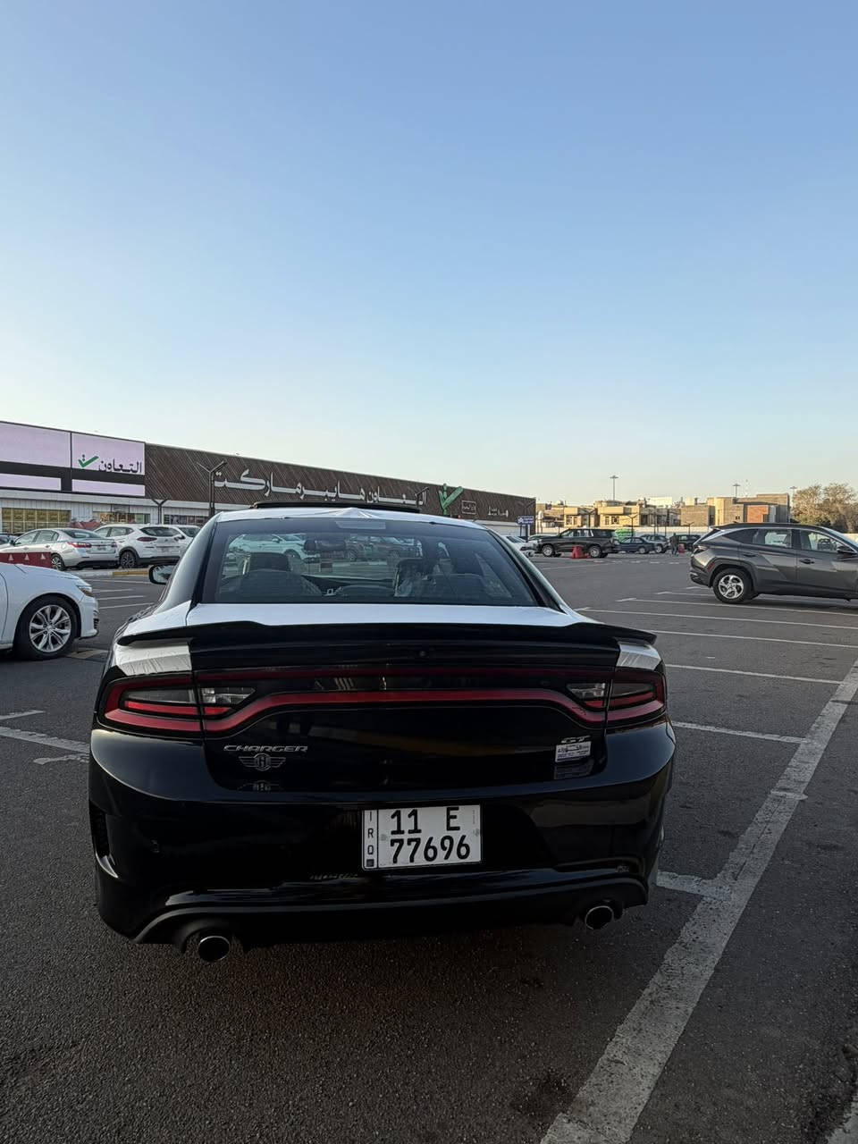 سلام عليكم
دوج جارجر
2021. خليجي وكاله هارلم 
فول مواصفات 
فئه GT 
العداد. 36 الف كيلو متر 
سياره جديده كل صيانتهه وفلاترهه بشركه 
مكفوله عدا بي دي ار زغير بل جاملغ 
والباقي كفاله عامه من رصعه وشخط 
مكاني بغداد البياع 
السعر 290 وبيهه مجال 
***********
