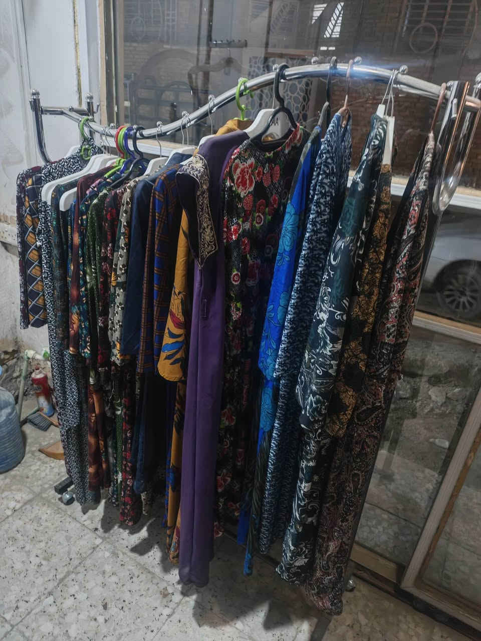 السلام عليكم 
ستاند لبيع بعده جديدقطعتين ستخدام 3 ايام سعره بل محلات 50 الف ماخذه
شكد يوصلن راح ابيعهن ياريت لحد يكسر بل سعر حالين متوفرات ثنين


**إذا كنت صاحب هذا الإعلان وتريد حذفه لأي سبب، رجاءا أرسل رسالة إلى الدعم الفني**