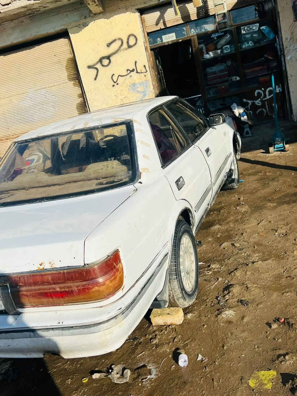 سلام عليكم  سياره هارتوب 91 مشروع وطني السنويه الثمانيه وعشرين المكينه شرط والكير الكدام شرط والوره بك ضعيف كلجات أو فلتر كهربائيات شغاله حداديه حلوه مداور ثاني يوم السعر 26 وبيها مجال لشراي[[[***********]]]]
