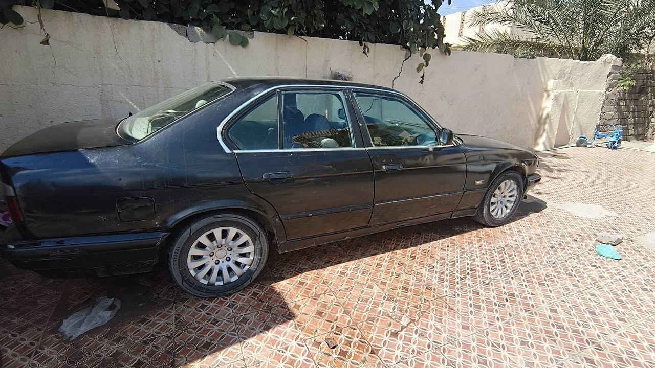 للبيع BMW535 كير محرك صدر شرط تبريد يعوزه غاز فقط وعندي الايرفلو عاطل ولباقي شرط  باقي التفاصيل بالفديو كلشي مذكور مكاني بيجي السعر 30  

***********
