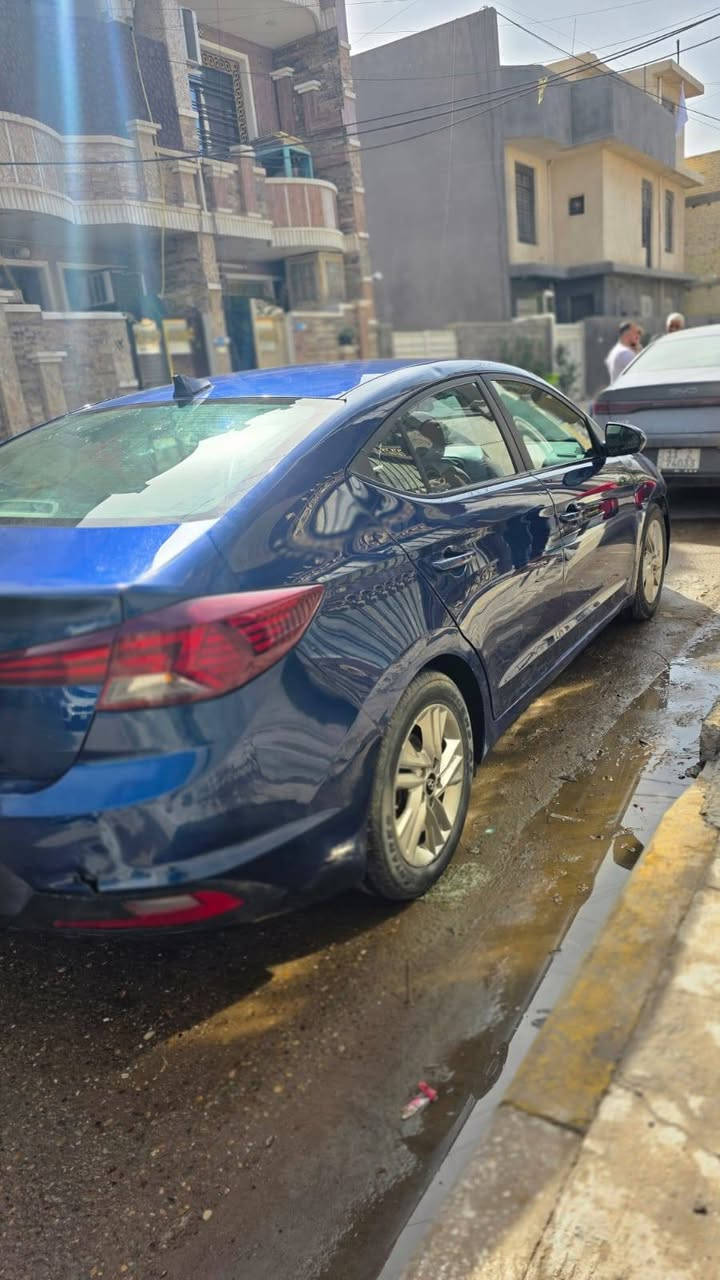 : النترا امريكيه فول مواصفات ماعدا كشن مو كهرباء
2019 حادثها خلفي بسيط من جوه سونار موجود رقم بغداد انكليزي باسمي ماشيه 94 السسسسسعر 135بيها مجال : ***********
