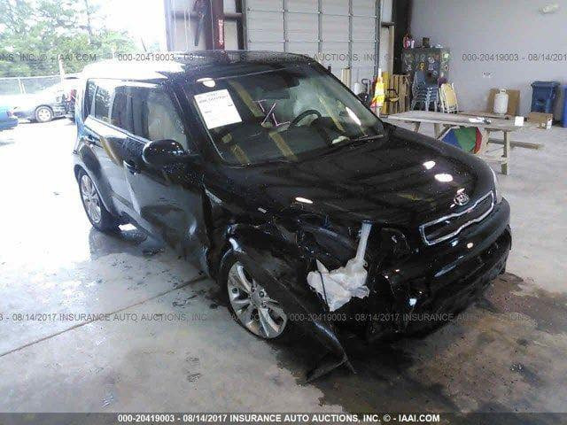 بسم الله الرحمن الرحيم
كيا صول. (2016) 

مواصفات عاديه. 

محرك 2000

ماشية. 95

حادثه موضح بلصورة 

وبيهه فقط بارد باب السايق 

السياره نضيفة وكل نقط مابيهه 

وخير من الله 

ب110 

مكان مدينة الصدر 

***********
