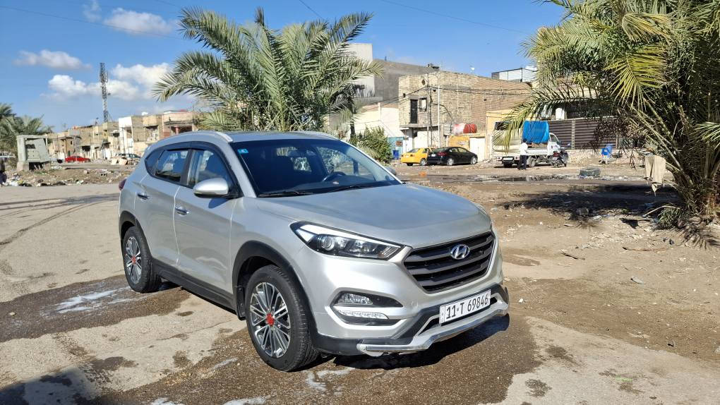 السلام عليكم اخوان عندي سياره توسان الموديل 2017 محرك 2000دوش غير مفتوح كير اوتو كذالك غير مفتوح مكفولات صدر جديد تخم تاير جديد تبريد ثلج تدفئه سياره بيها جراد ومصبوغ حزام بدون حادث بيها طخه بل جمالغ الخلفي الأيسر فقط مكفوله من حادث والتبديل صبغ الجماليه المواصفات مري شفط قطعتين تبريد اشاير مري فول تحكمات شاشه جبيرا حساسات ويل نجمه سياره جاهزا وكل نقص مابيه ماشيه 115 رقم بغداد دولي بسمي سنويه جديده العنوان بغداد السعر 143 وبيه مجال  سونار مرفق الاستفسار *********** بغداد, العراق
