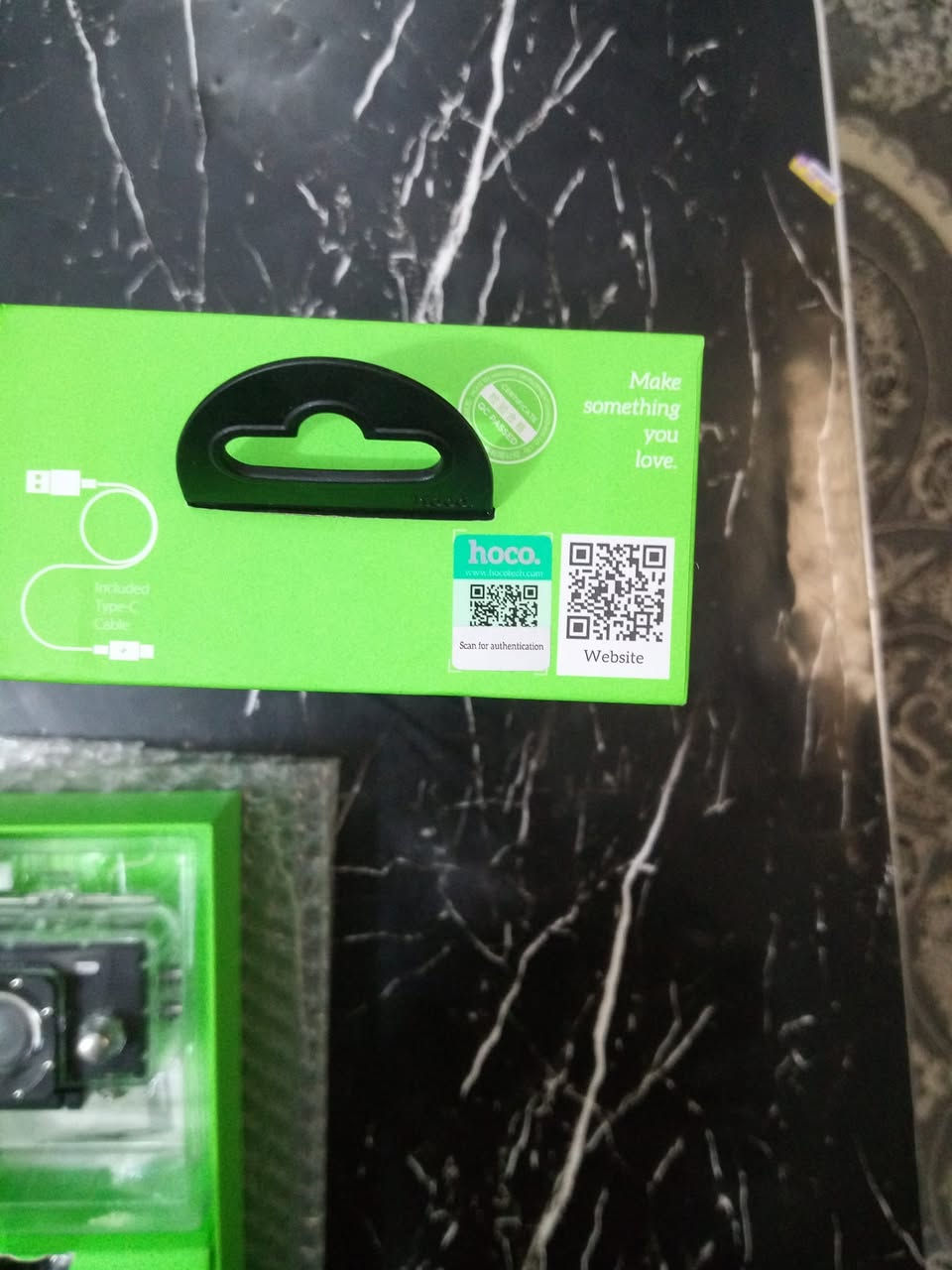 سلام عليكم 
كامره اكشن من شركه hoco
تنشد علا الدراجه وعلا الخوذا 
جديده غير مستخدمه 
اصليه غير تقليد اكو بيه تقليد واصلي 
سعره ٢٥ ويا التوصيل 
لرقم ***********
