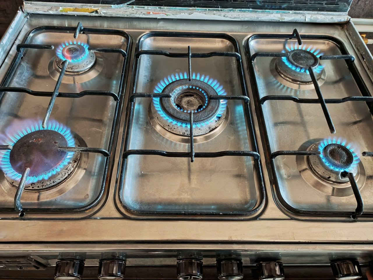 طباخ خمسة عيون 
شرط الشغل والنظافة 
150الف بي مجال للشراية 
***********واتس
***********واتس
