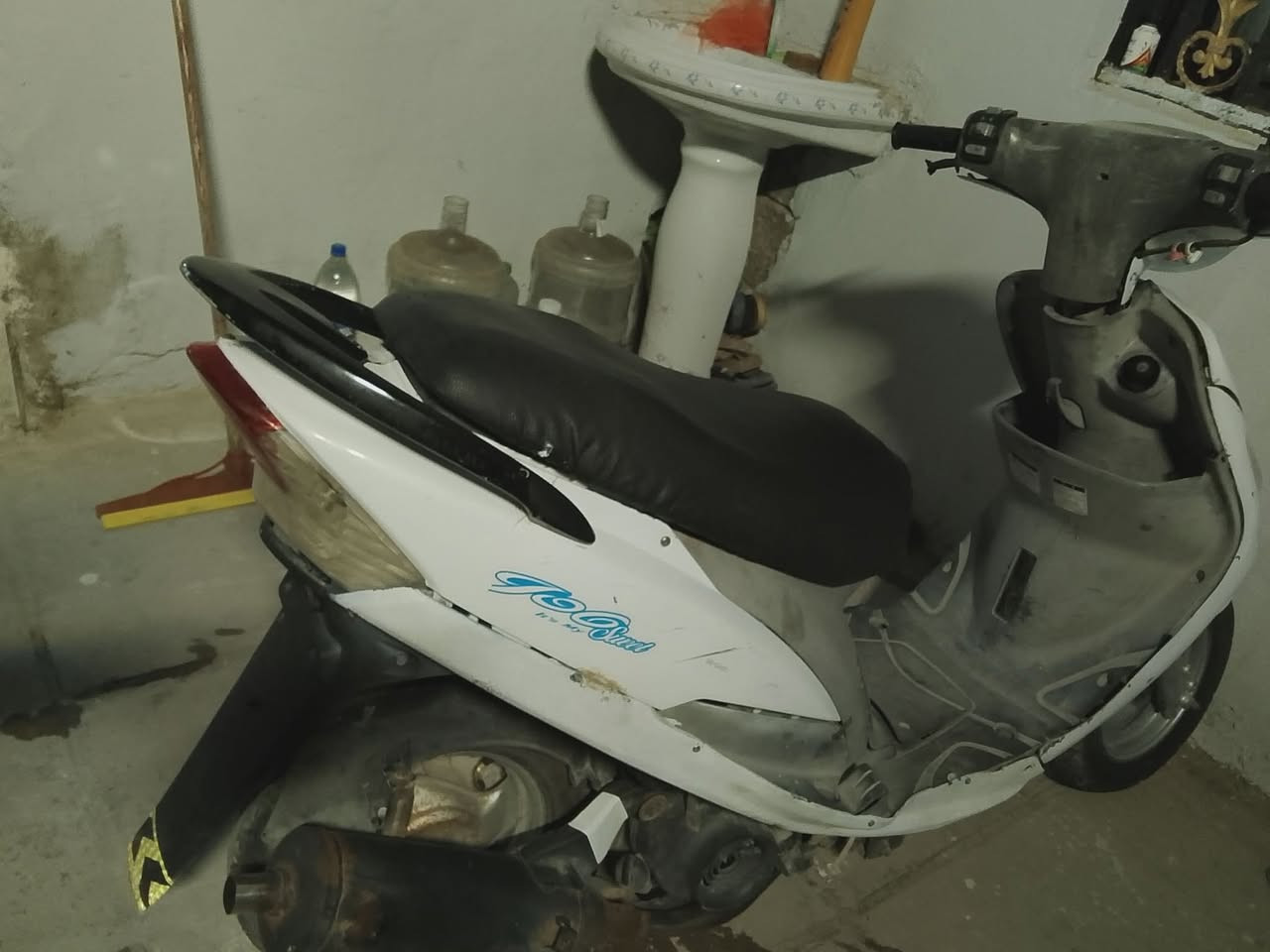 ماكس بلادية مكينة اشاير لايت تايرات شاصي سلف هندر
ب550
0781595779


**إذا كنت صاحب هذا الإعلان وتريد حذفه لأي سبب، رجاءا أرسل رسالة إلى الدعم الفني**