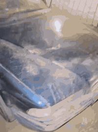 السلام عليكم 
BMW 1993 
740I 
السيارة ابيعة على وضعة مكلوبه صفحة وقمارة ... الصفحة الثانية سليمة  والدعاميات كذلك سليمات 
السيارة طافية 
كلشي مشروح بالفيديو 
***********
