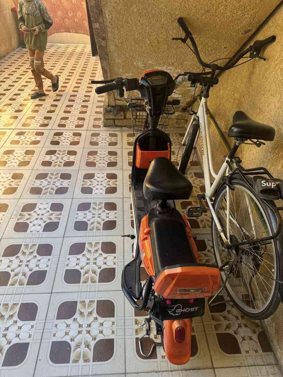 سلام عليكم  دارجه شحن البيع حجم 14سعره 300 وبها مجال *********** مكاني بغداد شعله
