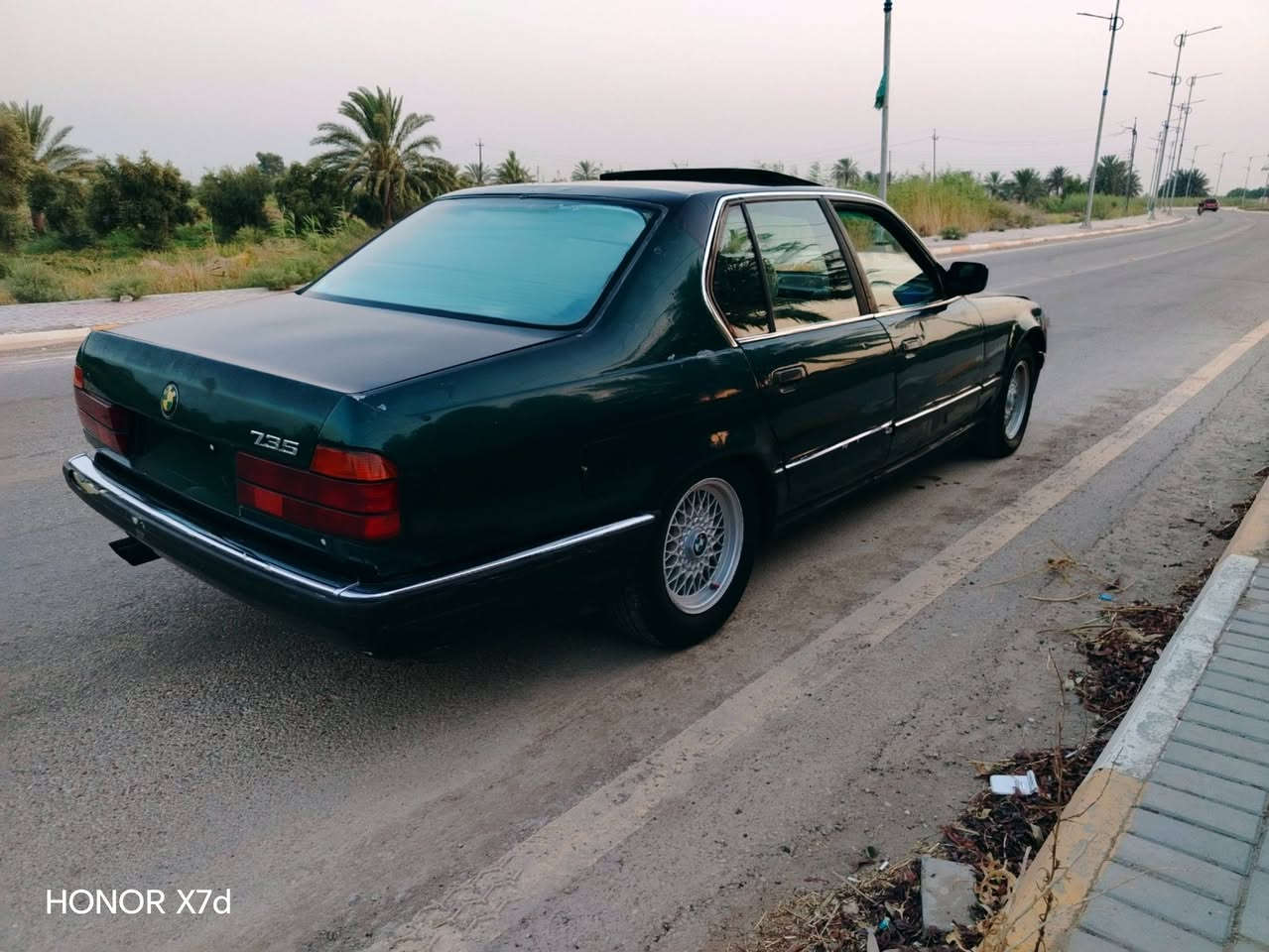 السلام عليكم 735موديل 1992فول مواصفات دبل ايرباك غرفه ملكي دبل جكمجه مكينه شرط ماتسمع صوتها مال شركه مكفوله كير يخبل مكفول شرط مكفوله من الخياس ولظربه تبريد ثلج صدر جديد أمامي وخلفي كهربائيات كلها شغاله وبلاديه شركه نوزلات مصطره فيت بم كله جديد السياره جاهزه مابيها كل نقص فتحه شغاله طكتين مسجل مضخم صوت فول السياره جديده بمعنه الكلمه رقم بغداد السعر مناسب 37وبيها مجال ***********
