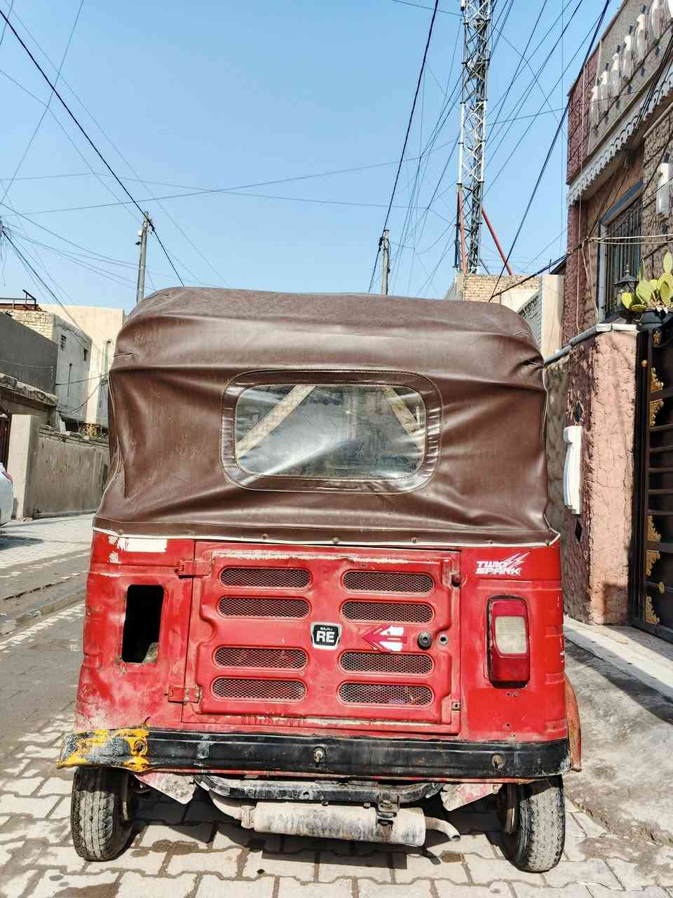 السلام عليكم تكتك للبيع موديل 17داخله بل18 تكتك خير من الله مكينه نضيفه كير نضيف اوراق كامله السعر 2.100 وبيها مجال الرقم ***********
