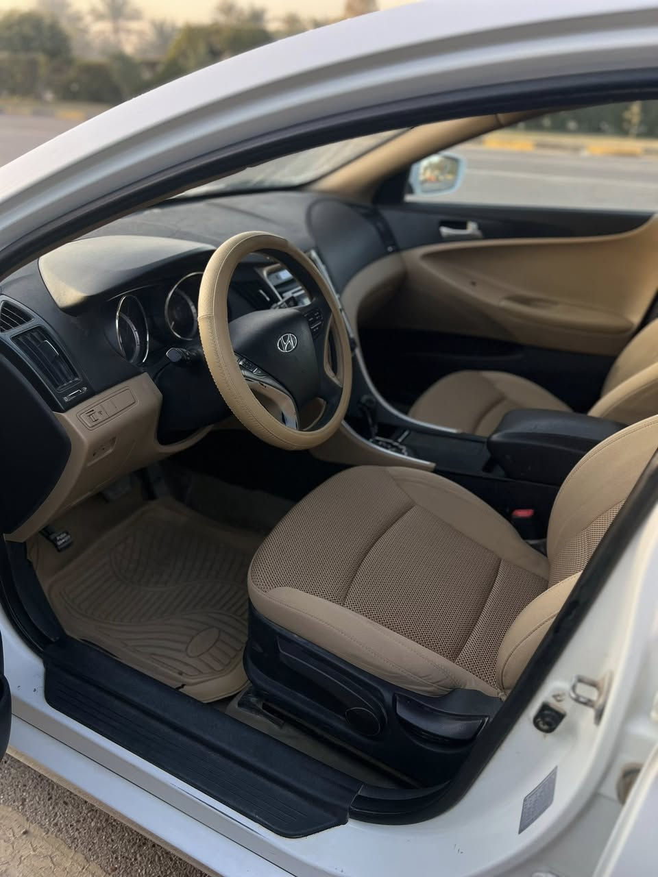 السلام عليكم 
سوناتا خليجي موديل 11 
كفاله عامه تبديل وفتح وصبغ 
رقم أربيل وكاله او تحويل حاظر
كير مكينه تاير حداديه مكفول بيع او مراوس 
مكان السياره بابل 
سعرها 127وبيها مجال 
للاتصال 
***********
