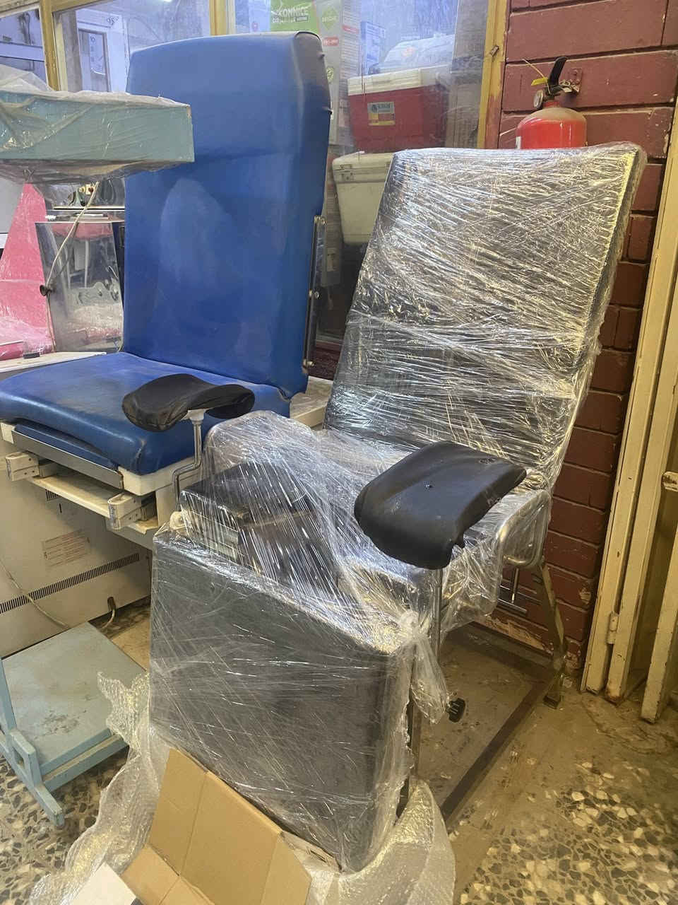 يوجد اجهزه طبيه ومختبريه واجهزه العلاج الطبيعي وتجميلي وادوات جراحيه بسعر مناسب واثاث طبي لتواصل على واتساب ***********

عروض خاصه /
▪️جهاز سيباب صيني باب الاول ٤٠٠ الف 
▪️جهاز اوتو سيباب تركي مستخدم ٣٠٠ الف
▪️جهاز اوتو سيباب امتياز الالماني اخو جديد ٥٥٠ الف
▪️جهاز اوتو سيباب شركه فلبس الالماني مستخدم ٧٠٠ الف
▪️جهاز اوتو سيباب امريكي مستخدم ٤٠٠ الف 
▪️ماسك سيباب جمله ( قناع ) على ١٥ الف
▪️كاوج فحص يتحمل اوزان ثقيله على ١٠٠ الف
▪️ترولي بلاستك ٣ طوابق مع جرار وانجانه وحاويه على ٦٥ الف
▪️عكازه ابطيه زوج على ١٥ الف
▪️مونيتر الالماني اخو جديد ١٢ انج ب٥٥٠ الف
▪️مونيتر ٨ انج جديد صيني ب٥٠٠ الف
▪️مونيتر ١٥ انج اخو جديد ٧٥٠ الف
▪️منشار جبسونه ٨٥ الف والالماني حقيبه بلاستك ١٨٥ وحقيبه دبلوماسيه ٢٠٠ الف
▪️اوفن تعقيم ادوات ومواد بالاشعه فوق بنفسجيه ١٧٥ الف
▪️مشايه كبار تاير امامي ب٢٥ الف 
▪️سونار مندراي بروب كونفكس باطني ونسائي خارجي ٦٥٠ الف
▪️هايدروفيشل اخو جديد ٥ بروبات ب٢٠٠ الف
▪️تخطيط قلب جديد ٣ جنل فول مواصفات ٦٥٠ الف واكو ٥٥٠ 
▪️تخطيط قلب ١٢ جنل اخو جديد ٧٥٠ الف
▪️كاوج نسائي لون وردي يشتغل ٣ حركات ب٢٧٥ الف
▪️بوكس ادوات جراحيه حافظه ادوات كافه احجام صغيره جدا ٨ وصغيره ١٣ وسط ١٥ وكبيره ٢٠ وكبيره جدا ٢٥ والاكبر مستطيله ٣٥
▪️ادوات جراحيه نوع باكستاني جمله على ٤ الف 
▪️سكر سحب سوائل ٥ لتر ب٢٢٥ الف سحبه قوي
▪️كوتري عراقي ٦٠ وهندي اصلي درجه اولى ١٢٠ وانكليزي ٣٥٠ الف
▪️كوتري سباك بايبولار ومونو بولار ٥٠٠ وانكليزي ٦٥٠
▪️ترولي خاص يستعمل للاجهزه سونار وهايدروفيشل والاجهزه محفزات ٦٠ الف
▪️كاوج نسائي كهربائي الالماني ٧٥٠ الف لون ازرق
▪️سرير تركي كهربائي حركتان ٤٥٠ الف
