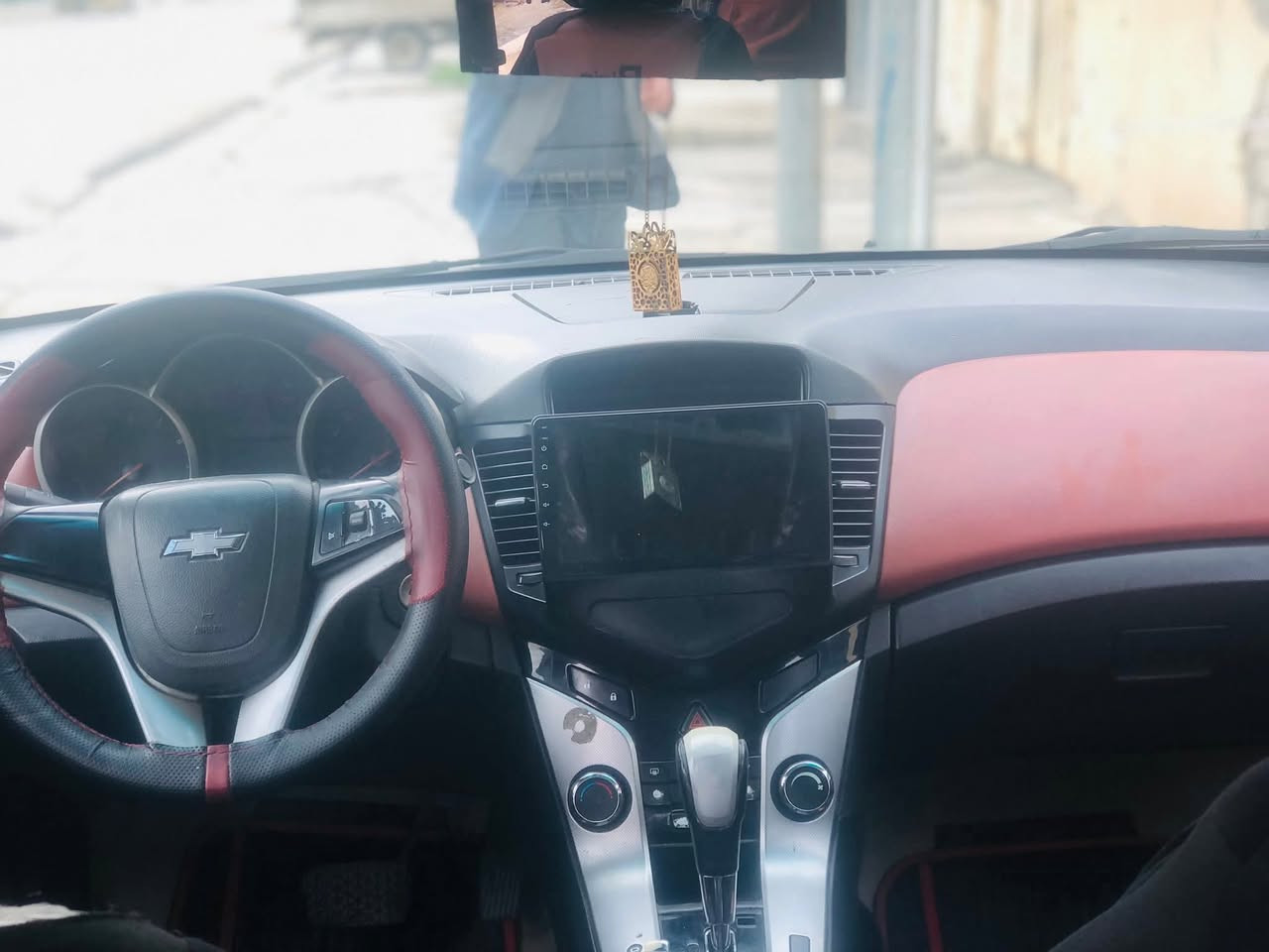 كروز خليجي 2010  فول مواصفات صبغ حزام حدادية جديدة تايرات ويل كب جديد لايت زنون شاشة كامرا داخل لونين تبريد تدفئة كلها شغال رقم أربيل جديد بأسمي تحويل وكالة حاضر محرك كير شرط هزة قبل كم يوم انتهت 
سعرها ٦٥  ومجال للشراي
مكانها بالموصل 
بيع نقد فقط
***********
***********
