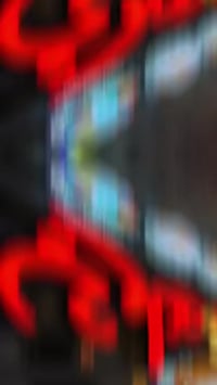 ويانه خلي اعلانك غير كوادر متخصصه في مجال الاعلان والنيون والديكورات ا...