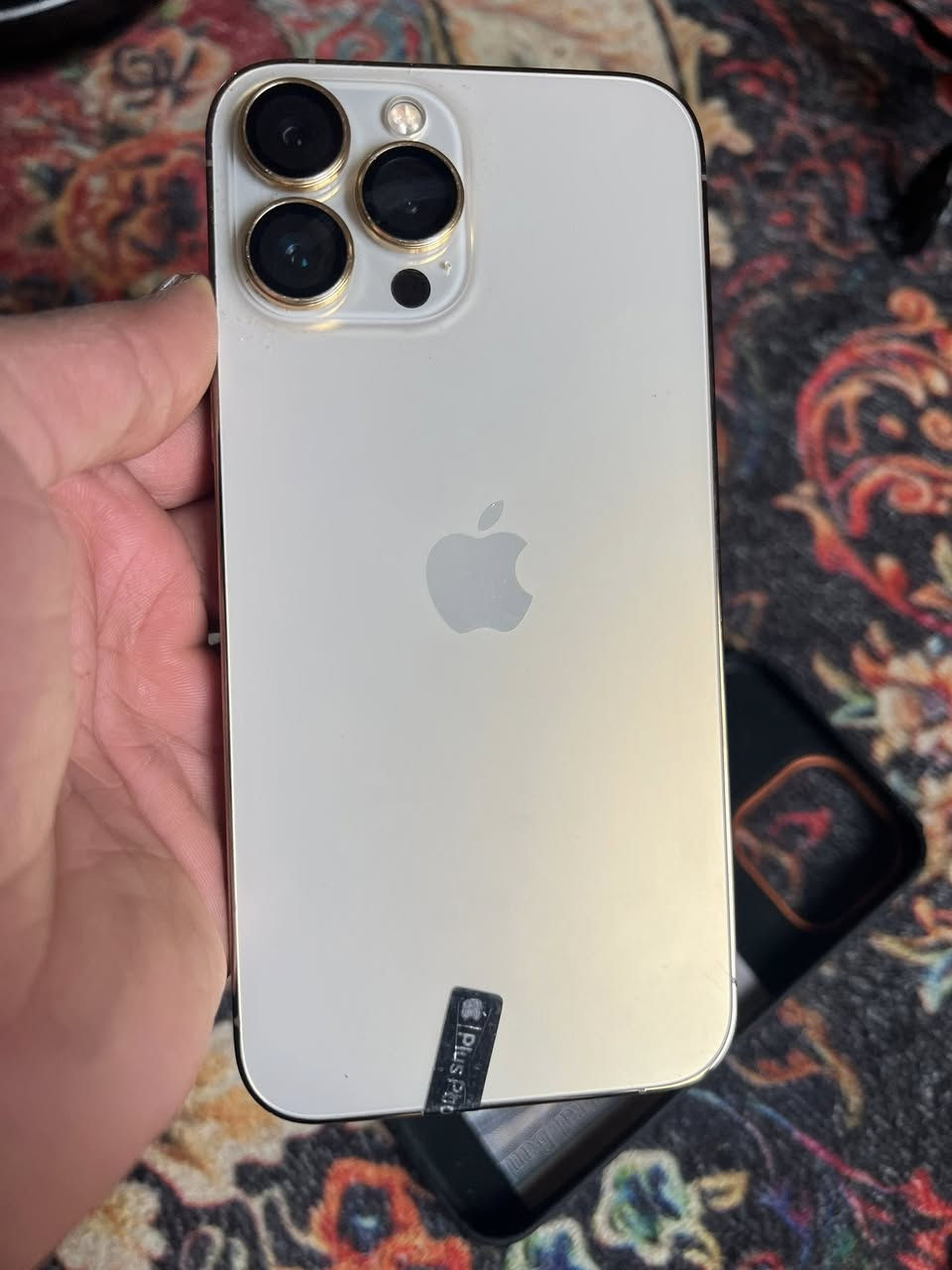 السلام عليكم ورحمة الله وبركاته
آيفون iPhone 13 Pro Max 

ما مفتوح ولا مبدل بي شي

بطارية ٨٧ ما مرفوعة شرط

ذاكرة  ٥١٢ خط واحد

نظافة ١٠٠٪؜١٠٠ شوف العين

غير متواجد خاص 

للاتصال ***********

السعر ٧٣٥ وبي مجال
