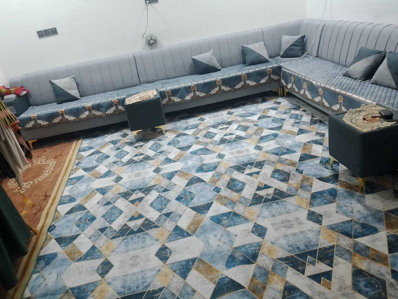 ديوان طول سبعه ونص تزكام للبيع بعده جديد شهرين م̷ـــِْن مسويته العنوان الكريمه واسط قرب جامع +9647735165710تصال


**إذا كنت صاحب هذا الإعلان وتريد حذفه لأي سبب، رجاءا أرسل رسالة إلى الدعم الفني**