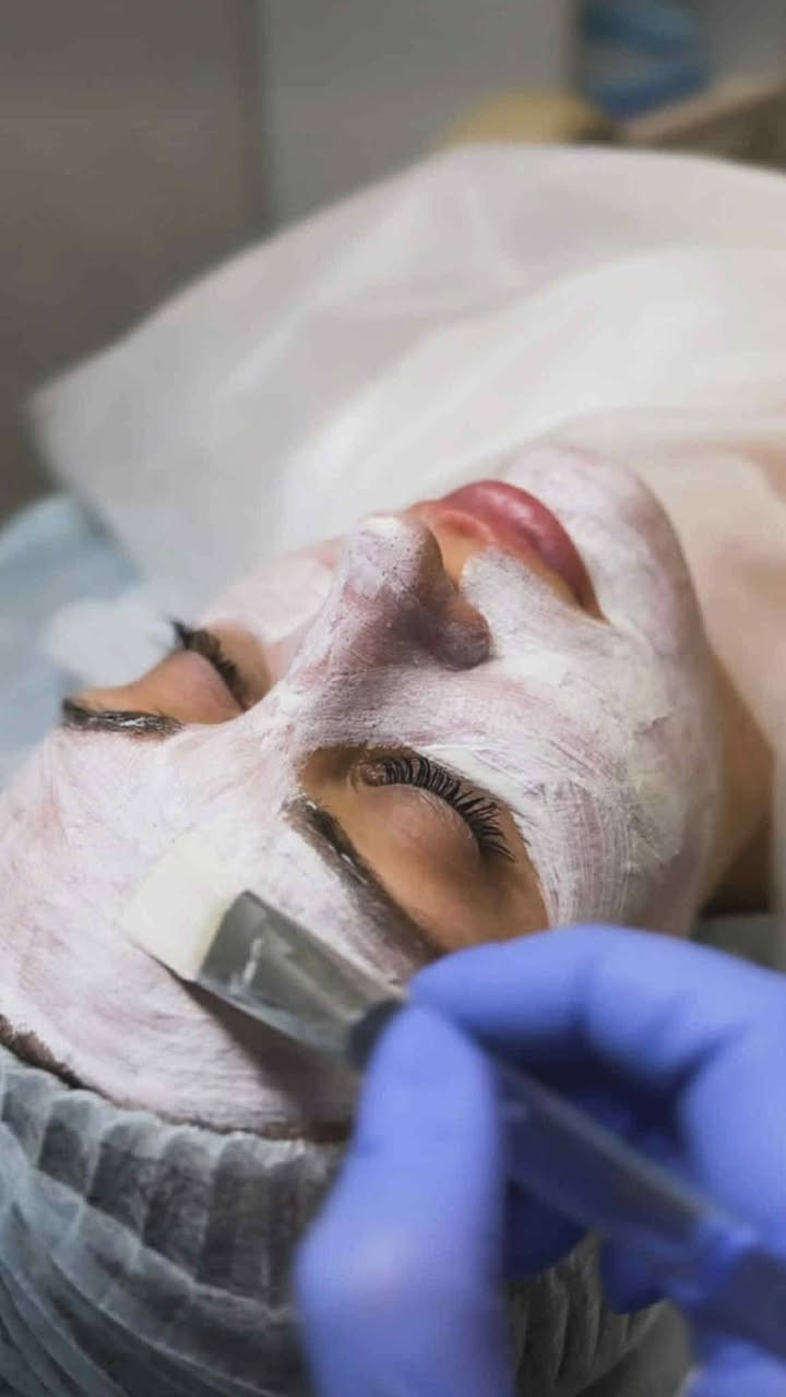 بنات طالبات العدهم دوام عروض تخبل وتفيدكم هذه عنوانهم ورقم 

بلاتينوم سنتر 
عنوانه المحموديه حي العداله شارع جمال عبد النبي فوك كرزات الزعفران ط ثاني للحجز والاستفسار ***********
