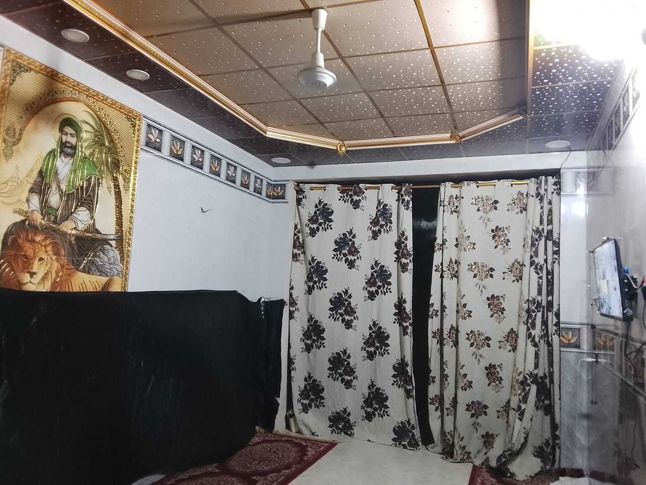سلام عليكم عدي بيت لبيع كربلاء شارع شبانات قرب صيدليه جبل
(بيت مساحته 100م)
(مكون استقبال مفتوح عله صاله نظام حسينه ال يجوه زوار او عده موكب بيت ما يفوت وا أربع غرف وحده جوه 3فوك أو فيه 3صحيات ثنين جوه واحد فوك بيت بنيان جديد او يبعد عن لامام (كيلو 1)أو محبين هدوء منطقه داير ما دائره حسينيات محافظات لطلب والاستفسار اتصال عله ارقام 👈***********/***********)(سعر بيت 235بيه مجال لشراي)
