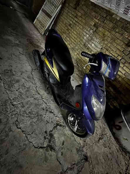 السلام عليكم دراجه سكنس فحل نوزل خطين مكفوله نقصه بس تريشه صفح للبيع مكاني بغداد  سعر (700 ) وبيه مجال
 رقم بي واتساب ***********
