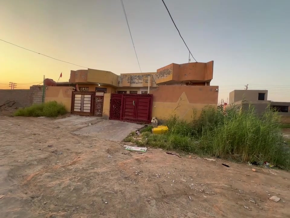 مشتملات عدد ٢ ( طابو صرف )( في حي الامير الثاني)
خلف ( مقدام غازي ) بلقرب من ( علي رزاق الدليمي )

مساحة كل مشتمل ١٥٠ م - ٢ غرف نوم 
بناء طابوق - سقف صب كونكريت مسلح 
ماء - كهرباء - ( شارع بعرض ١٢ م ) 

ملاحظة :- 
( يباع ثنينهن او واحد منهن ) ( تحويل مباشر )
((( كما موظح في الفيديوات )))

((( سعر مناسب )))

للاستفسار مراجعة مكتب غازي للعقار   
واسط - الزبيدية - قرب أفران المائدة  *********** 
***********
