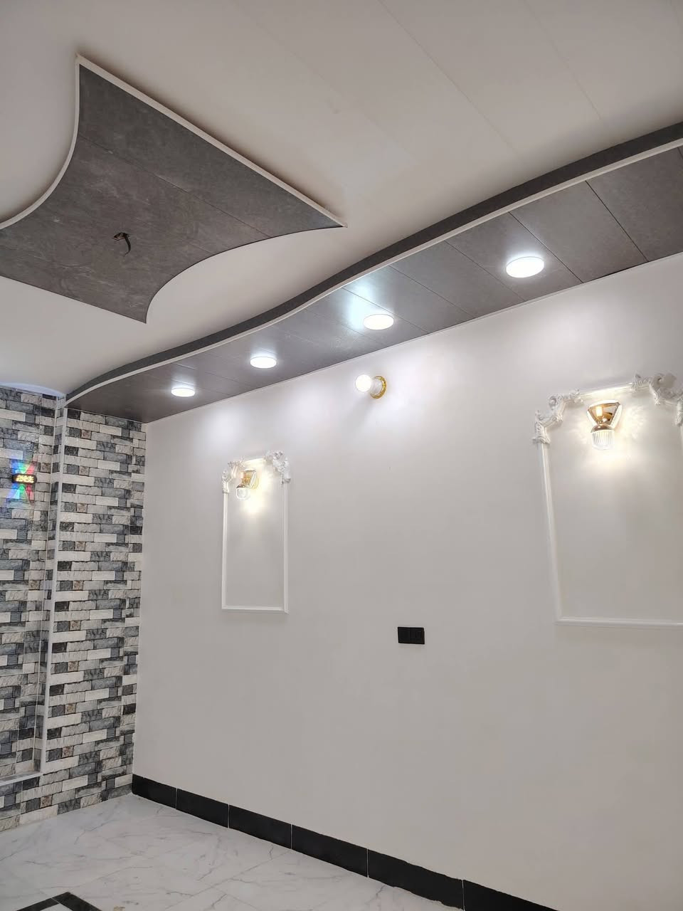 ياألله السلام عليكم رجع وياكم مكتب الانوار للمقاولات والعقارات بيوت الايجار والرهن ☎️***********

متوفر ثلاث دور ايجار مقابيل قريه الغدير مساحه الواحد 100م للحجز اتصل على الرقم ☎️***********//
 
عنوان النجف الاشرف عمود 282 شارع المطحنه للاستفسار اتصل على الرقم
