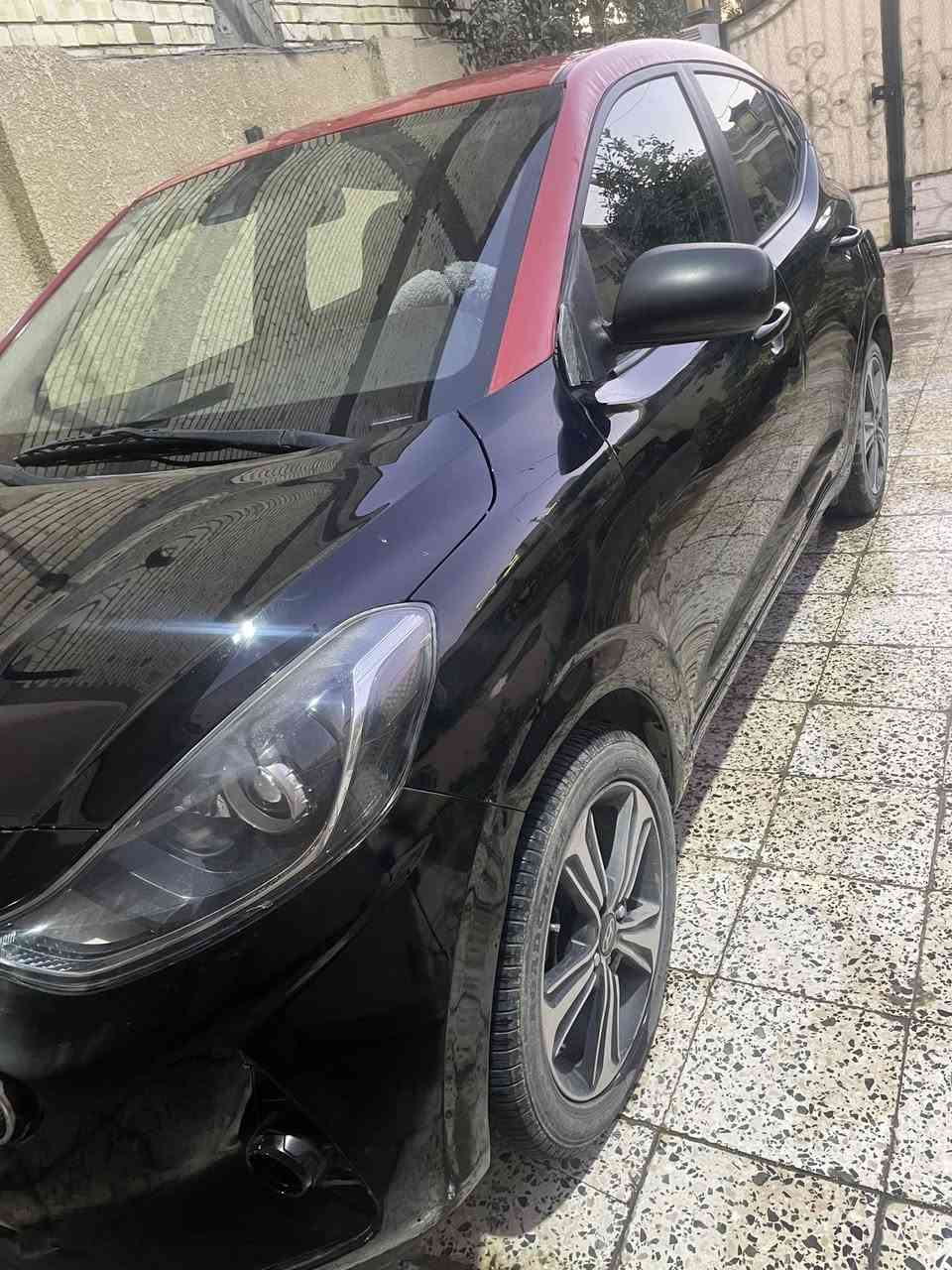 سيارة هيونداي I10  للبيع 
موديل ٢٠٢١ ماشية ٦٦ الف
بيها كاميرا خلفية
الكير اوتوماتيك (AMT) 
تحكم ستيرن
محركها ٤ سليندر سعته ١٢٠٠
وشاشة بلادي تستقبل كار بلي واندرويد وبلوتوث يعني اي تليفون يكنك عليها
حساسات امامية ومانع للتصادم ( السيارة تدوس بريك من حالها اذا شئ صار قريب عليها) فهل شغلة حيل تحمي من الحوادث 
تبريدها زين
السيارة ٥ راكب وصالونها واسع ومريح
الاضوية والجام تنسد لوحدها عند قفل السيارة

السيارة مهتمه بيها حيل وايدي بيها وكله احطلها محسن مع انو ميحتاج بس تعواد وهم كل ٣٠٠٠ كم ابدلها دهن وحيل معتنيه بيه 
والحمد لله مابيها اي عطلات واقتصادية حيل

اريده ابيعها على ١٠٥ ورقة وبيها مجال 
المكان بغداد / الكرخ
والسيارة مشروع وطني وكل اوراقها محدثة


**إذا كنت صاحب هذا الإعلان وتريد حذفه لأي سبب، رجاءا أرسل رسالة إلى الدعم الفني**