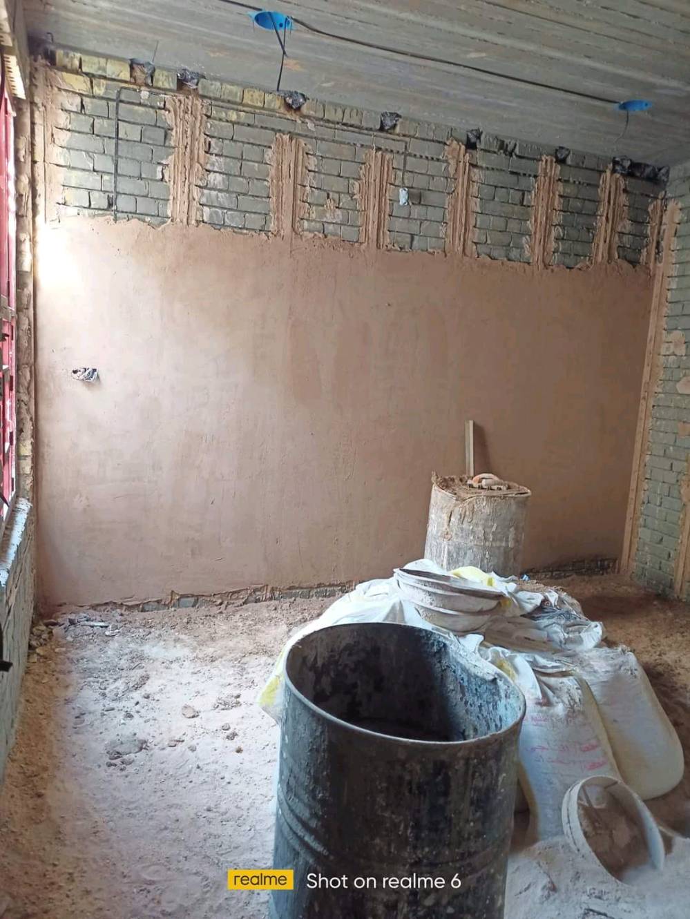 موصل سهل نينوى برطله يوجد كادر لبخ جص سنمت وجص 