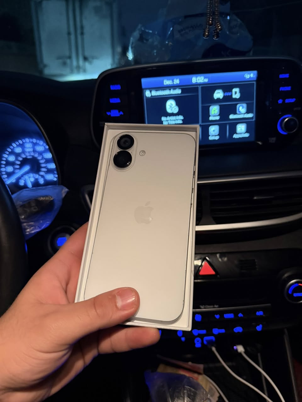 16 بلص لون ابيض دبل سيمكارت ذاكره 128 بطاريه 100 مشحون 87 مرا الجهاز مكفول من كلشي بعده بلضمان السعر 810 الرقم *********** مشتل
