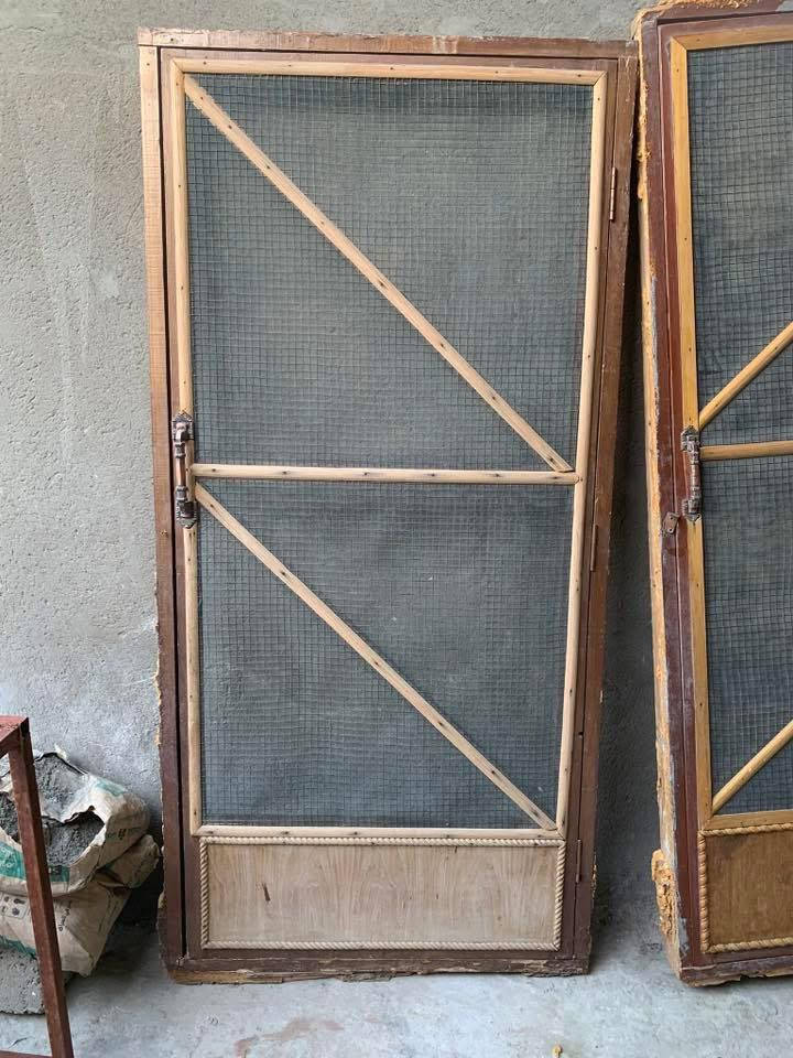 السلام عليكم متاح باب مانع حشرات تفصال عدد2باب تكمه ثقيل موعادي جرجوبه عشره جاوي سيم مغلون وسيم ناعم  يدات مرتبات س 175نينهن وبيهن مجال قليل المكان زعفرانيه الاتصال ***********
