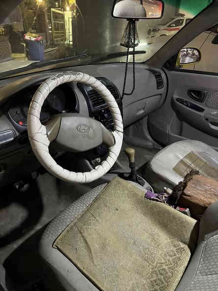 السلام عليكم فيرنا 14 صبغه جديده مكينه جديده تخم تايرات  جديد  مكان السياره بغداد حي اور  
السعر ٦٨ وبيها مجال بسيط 
***********
