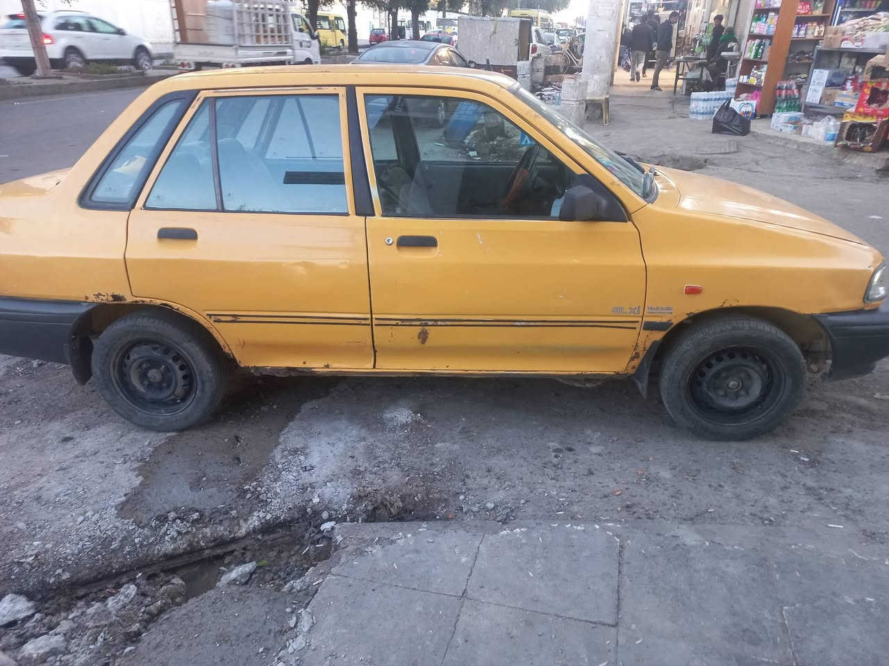 سايبا موديل 9 شواصي مكفوله غرفه حلوه تايرات نضاف بيها خياسات محرك بي خيط تبخير صوت ناعم السياره بأسمي رقم انكليزي رقم مميز السنويه لل31 مصفره هيئه وغرامه كهربائيات كلها شغاله ضفيره جديده واشتغل بيها تكسي خير من الله السعر 20 بيها مجال قليل ماعندي مازنجر تعال اتصال هذا رقمي ***********
