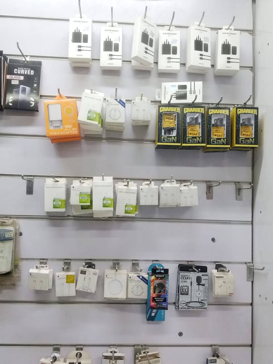 اغراض محل موبايل للبيع
الكوفه بداية. شارع المعمل
للتواصل على الرقم ***********
