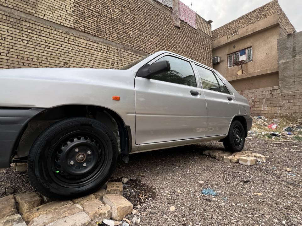 السلام عليكم الغوالي سايبا موديل 24 العداد 30الف اللون المميز.كفاله عامه شرط السونر ع وضع الشركه السياره بلاديه برغي ما مفتوح بيه/مكينه كير كلج حداديه وضع شركه /سبير ما نازل وتخم شركه بيه ..دواخل بلاديه كاعيه بيه دوشمه..رقم بغداد نكليزي وهزه جديده..تحويل وين متريد ثاني يوم..مبدل دهن ومفول بانزين وبالخدمه..رقمي اتصال + واتساب *********** ابو مريم زعفرانيه
