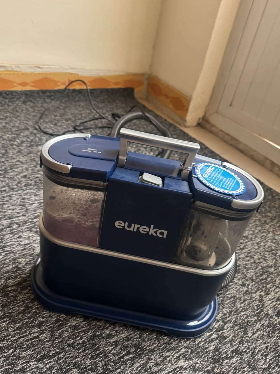 ئەم ئامێرە بۆ فرۆشتن ئەمەریكیە و هی ئەمازۆنە كوالێتی  زۆر باشە 
 بۆ پاكردنەوەی قەنەفەو فەرش و سەیارە 
بە زەمانی ٥ ساڵ
نرخی ٨٥ هەزارە 
سلێمانی گەیاندن هەیە
بە شەرتی ئۆرجیناڵ السليمانية, العراق


**إذا كنت صاحب هذا الإعلان وتريد حذفه لأي سبب، رجاءا أرسل رسالة إلى الدعم الفني**